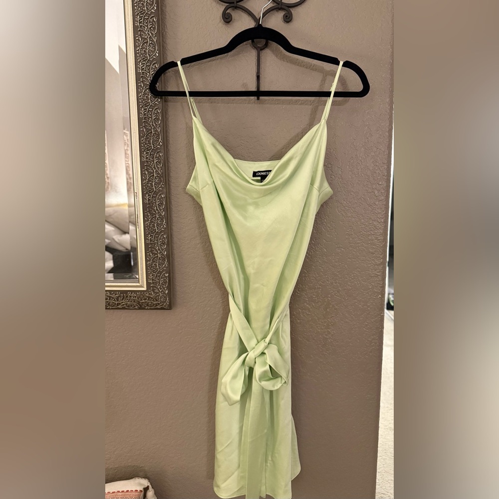 Chic Light Green Midi Dress